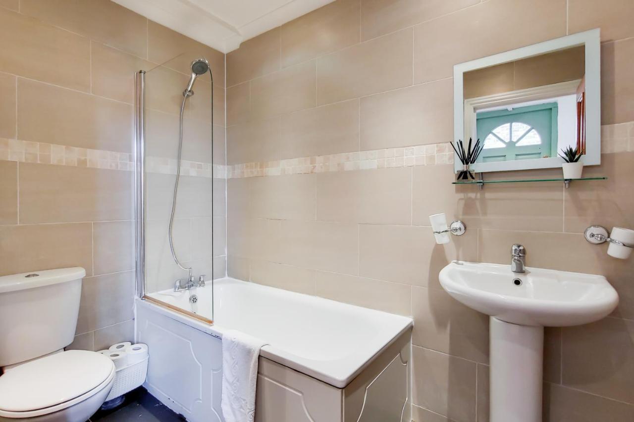 Welcomestay Tooting Broadway 3 Bedroom Apartment ロンドン エクステリア 写真